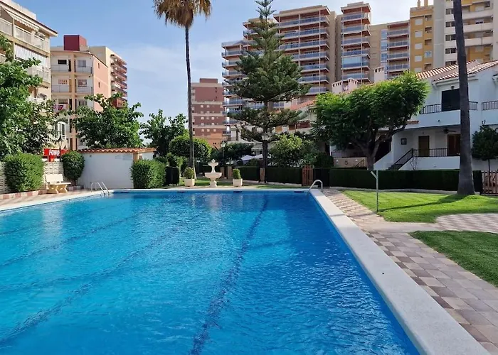 Bungalow Con Jardin Y Piscina Cerca De La Playa