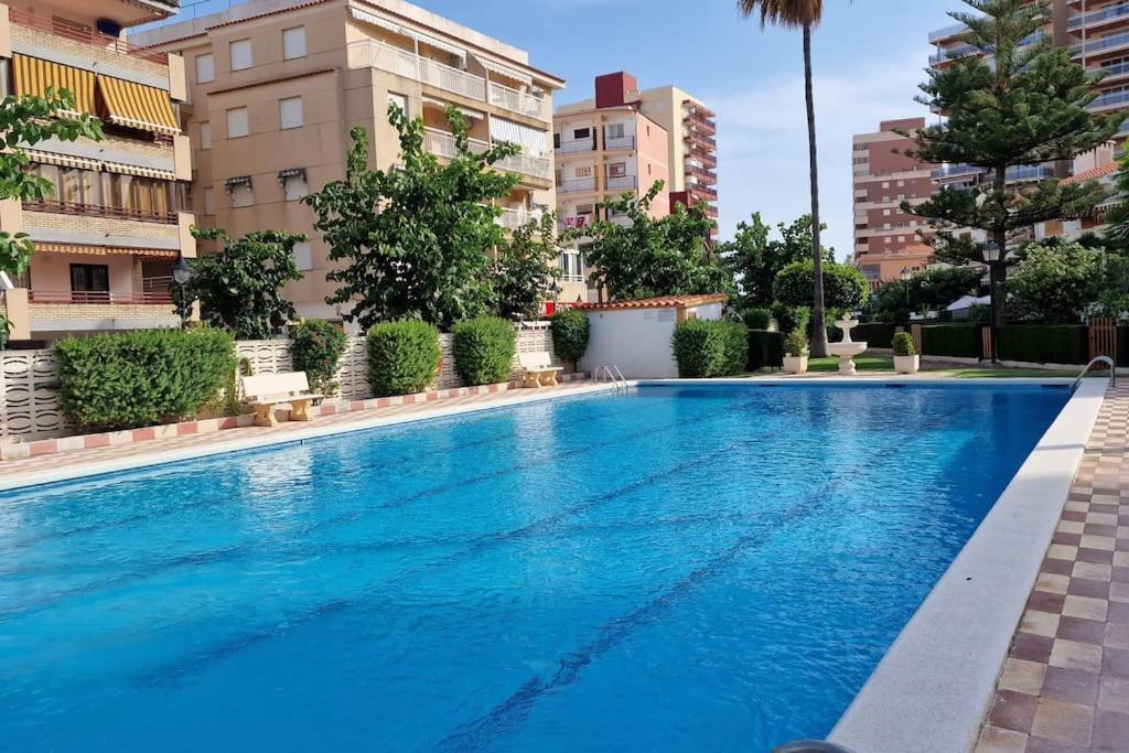 Con Jardin Y Piscina Cerca De La Playa Oropesa del Mar